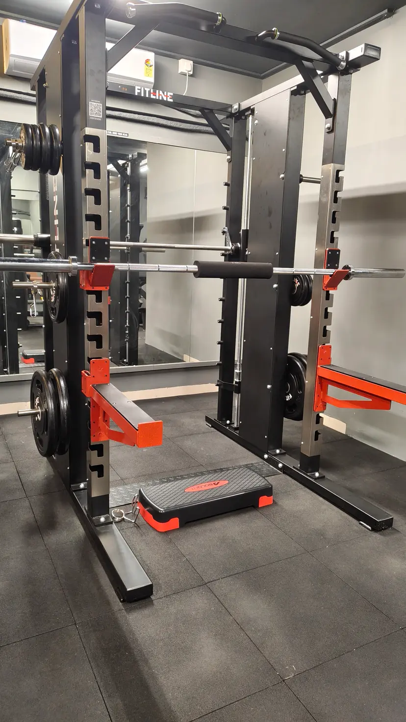Smith Machine with Half Rack machine